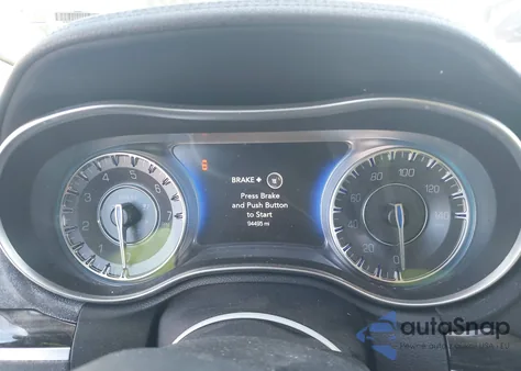 2015 Chrysler 300 Limited z USA, uszkodzony, nr VIN 2C3CCAAG7FH786359